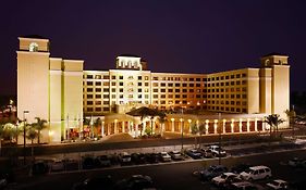 Doubletree Hilton Anaheim 3*